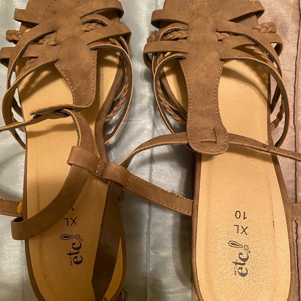 Women’s wedges size 10